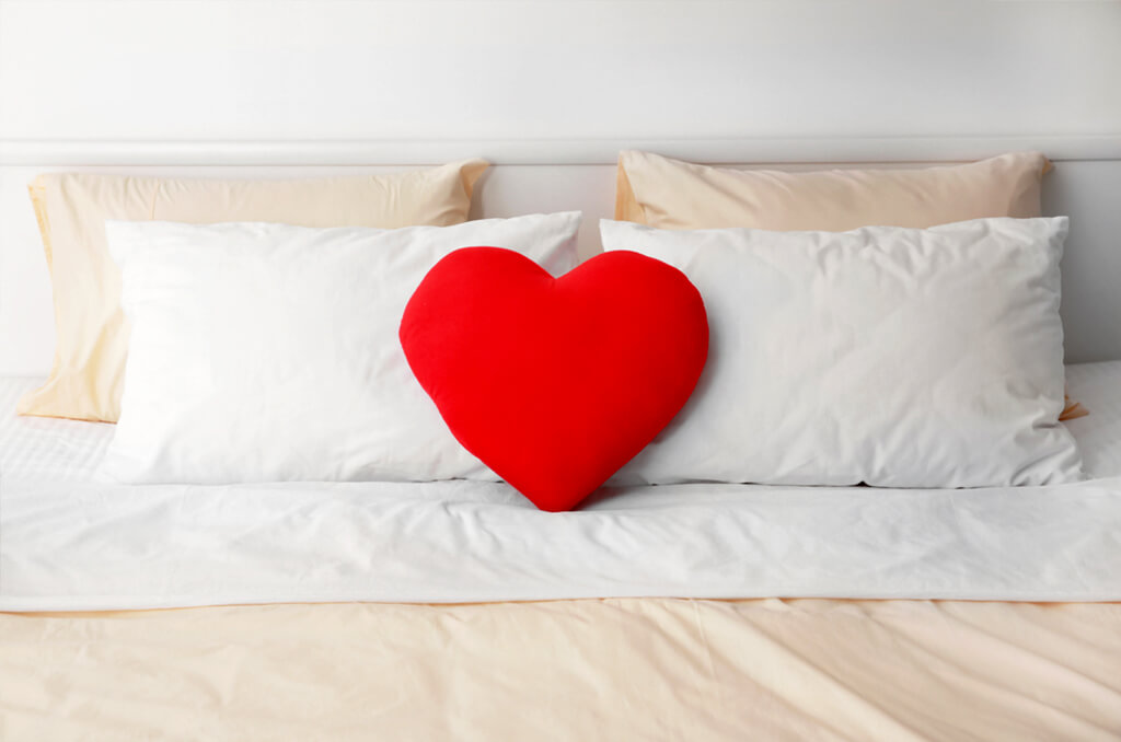 decorative heart shaped pillows 